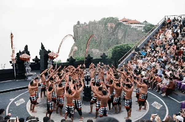 3 Fakta Menarik tentang Tari Kecak Bali dan Sejarahnya 3 Fakta Menarik tentang Tari Kecak Bali dan Sejarahnya