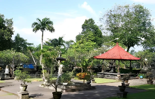 Sejarah Pura Goa Lawah: Dari Gua Kelelawar hingga Tempat Suci Umat Hindu Bagaimana Sejarah Pura Goa Lawah