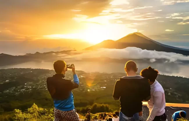 Pemandangan Pagi di Puncak Batur