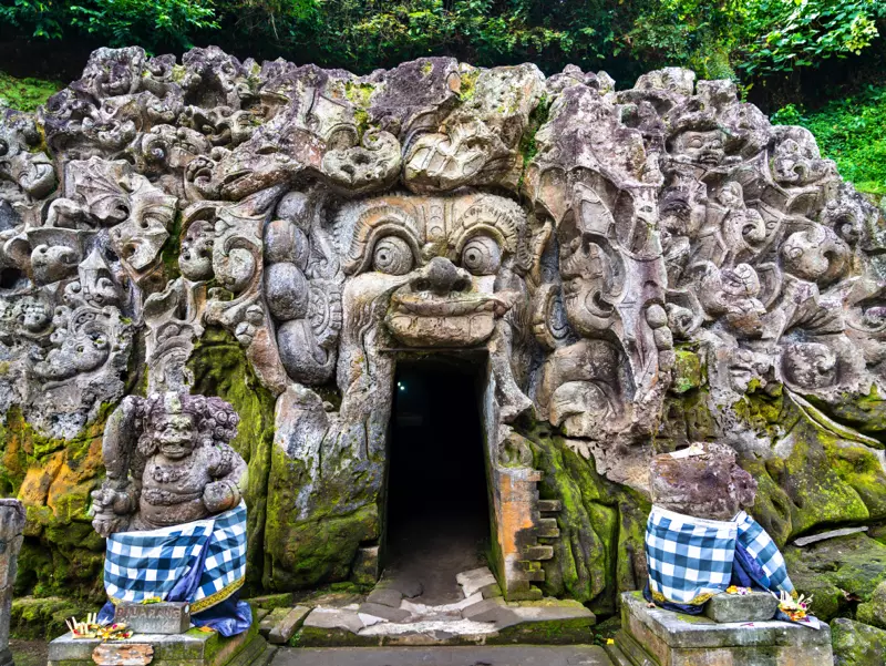 Menggali Sejarah Tentang Goa Gajah : Jejak Sejarah dan Spiritualitas di Bali