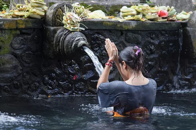 Makna Air Tirta dalam Hindu: Makna dan Penggunaannya